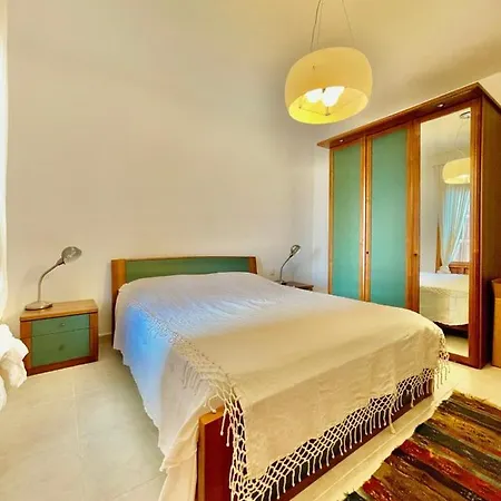 Romantic Pool Overlooking The Islands