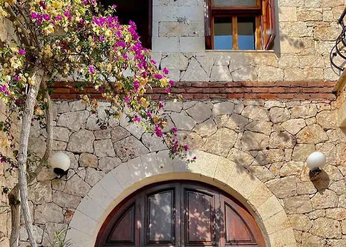 Romantic Pool Overlooking The Islands