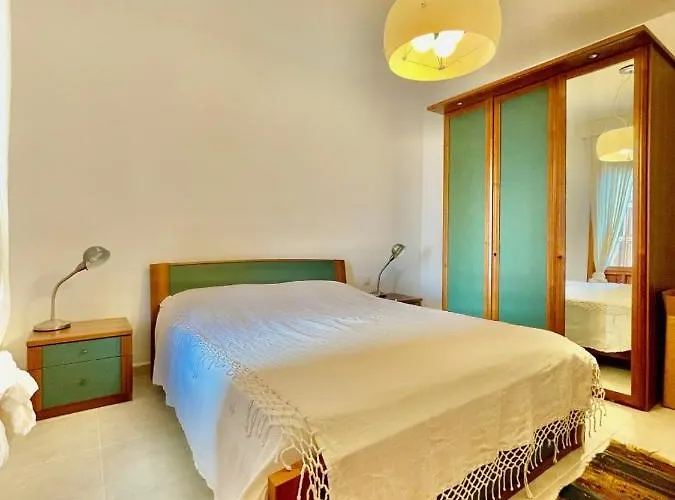 Romantic Pool Overlooking The Islands